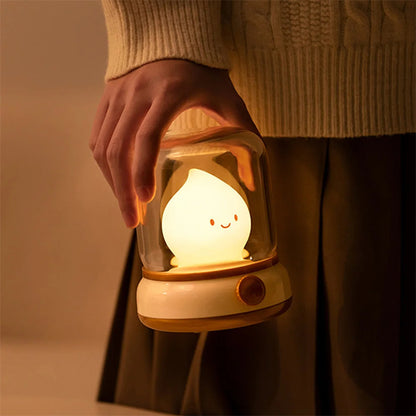 Mini LED Nachtlampe USB in Gelb und Grün, niedliches Retro-Design mit dimmbaren Licht für gemütliche Atmosphäre.
