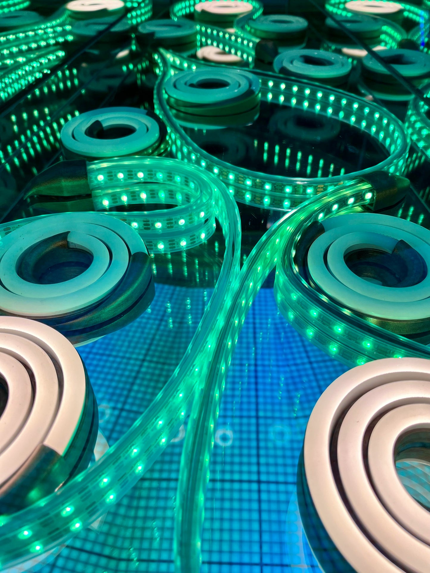 RGB LED Streifen mit App-Steuerung – 5m bis 30m