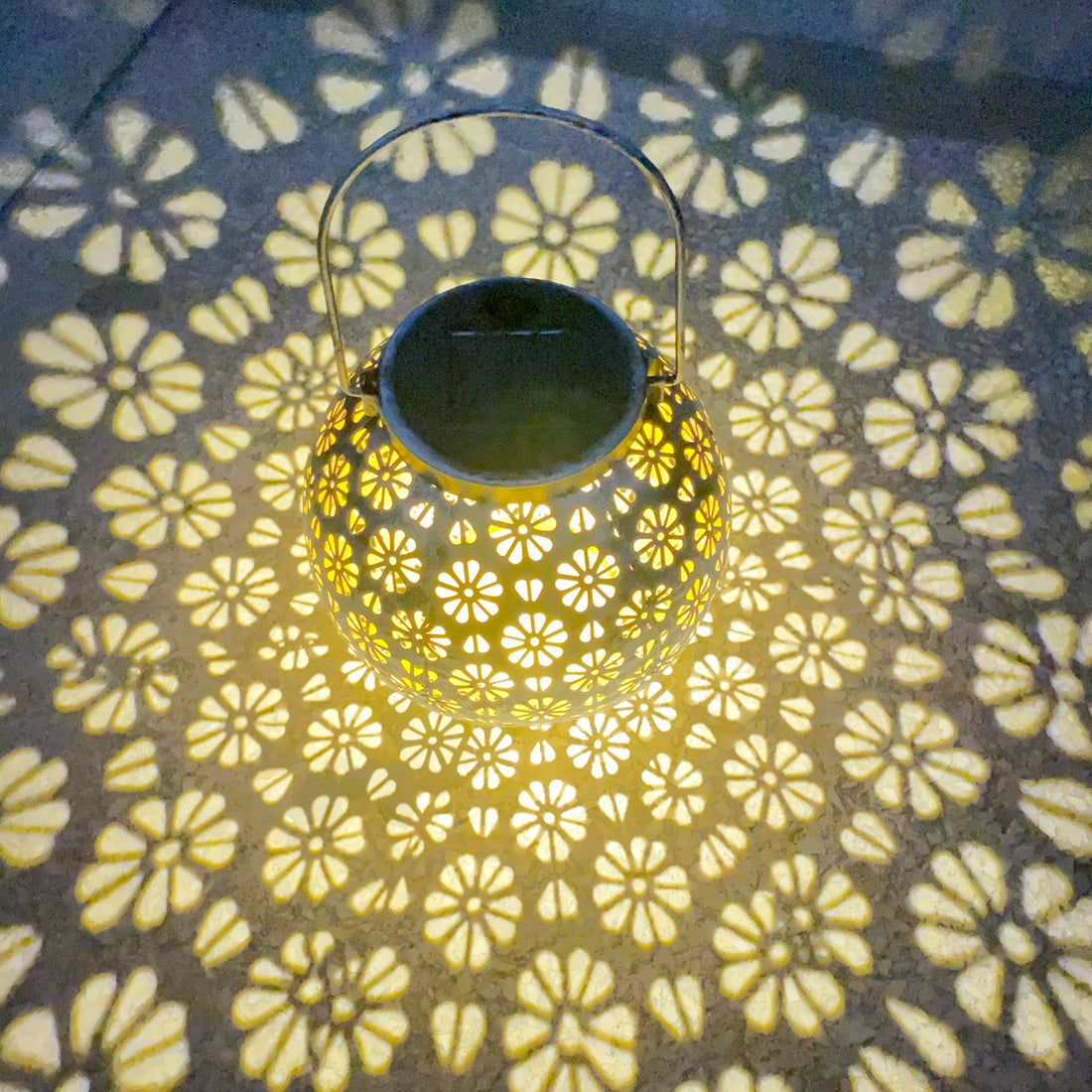 Home Garden Solar Wrought Iron Wind Lantern